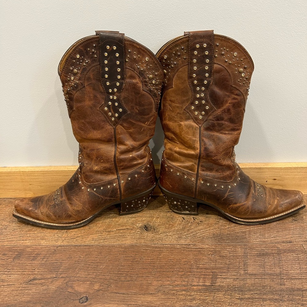 Ariat Ladies Snip Toe Studded Boots